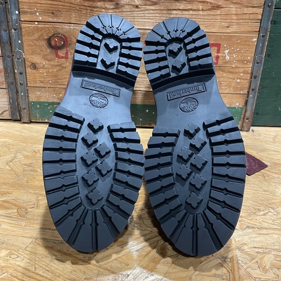 Brand new in box unworn Timberland 6” double sole waterproof nubuck boot. - Picture 3 of 6